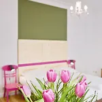 Old Town Zehdenicker Strasse * Berlino