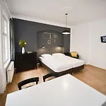 Old Town Zehdenicker Strasse * Berlino