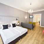 Old Town Zehdenicker Strasse Berlino