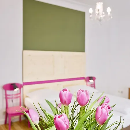 Old Town Zehdenicker Strasse * Berlín