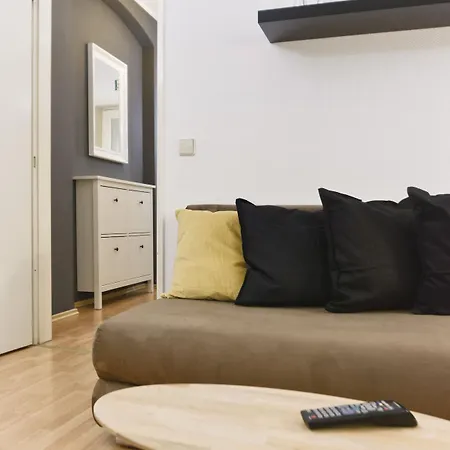 Old Town Zehdenicker Strasse Hotel *