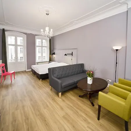 Old Town Zehdenicker Strasse * Berlín