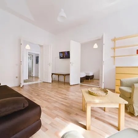 Old Town Zehdenicker Strasse Berlín