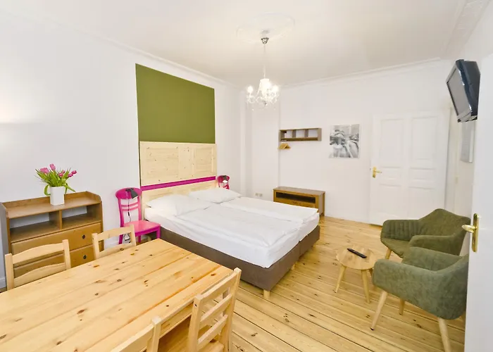 Hotel Old Town Zehdenicker Strasse Berlim
