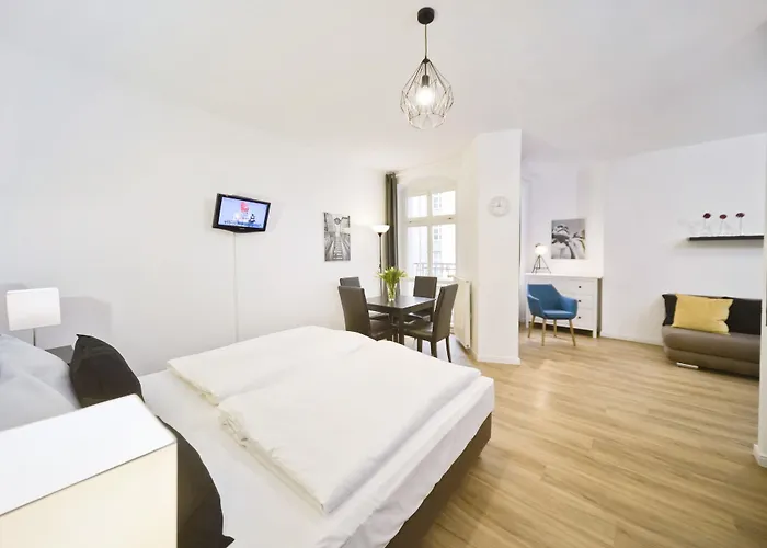 Hotel Old Town Zehdenicker Strasse *